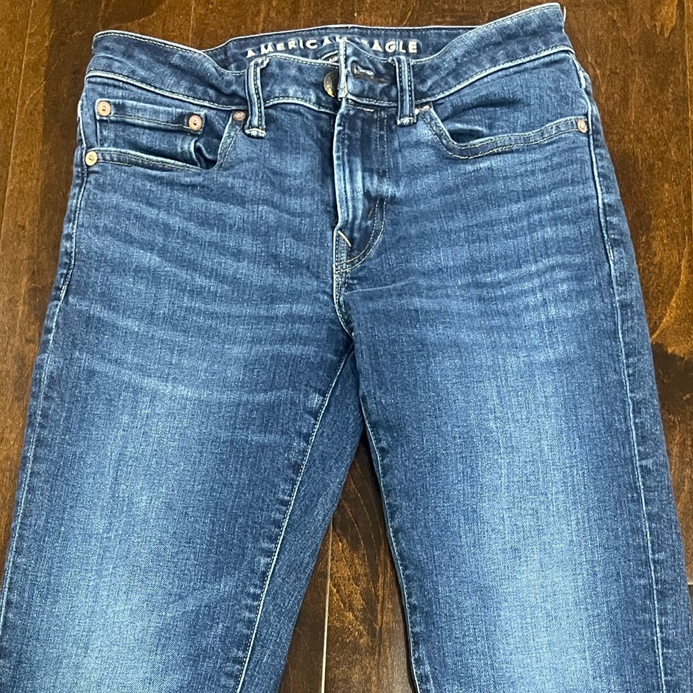 Mens American Eagle Slim Straight Jeans 28x32 EUC - Smoke and Pet Free Home.